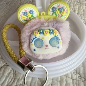 🔥 Fire Sale 🔥 
Pom Cute keychain with yellow and blue details